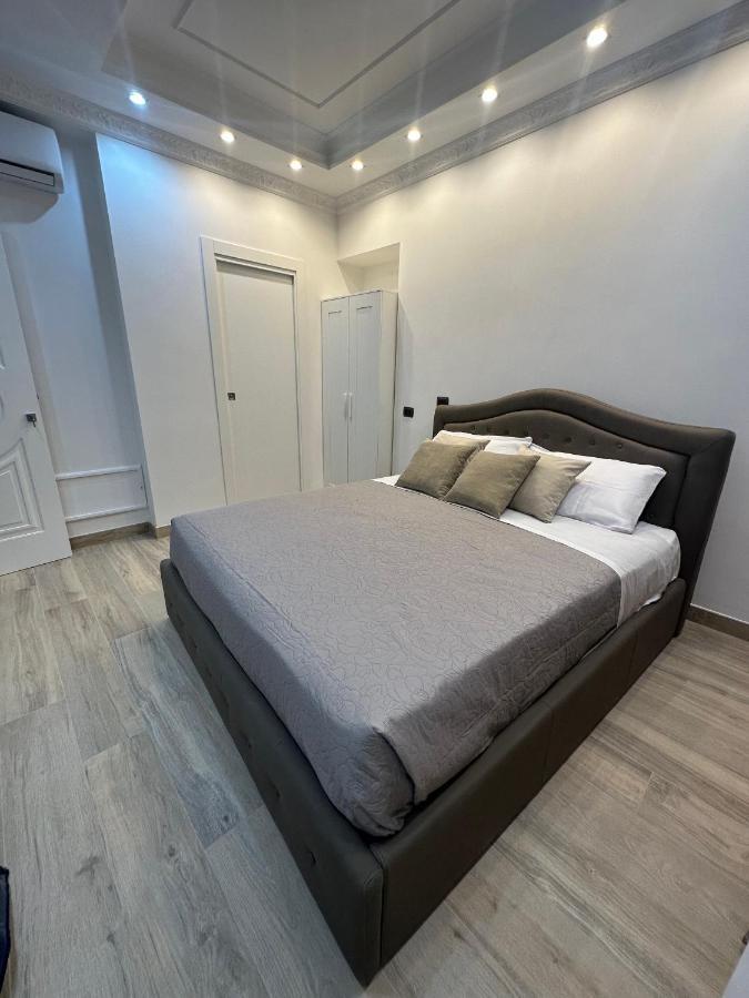 Le Chic Rooms Neapol Zewnętrze zdjęcie